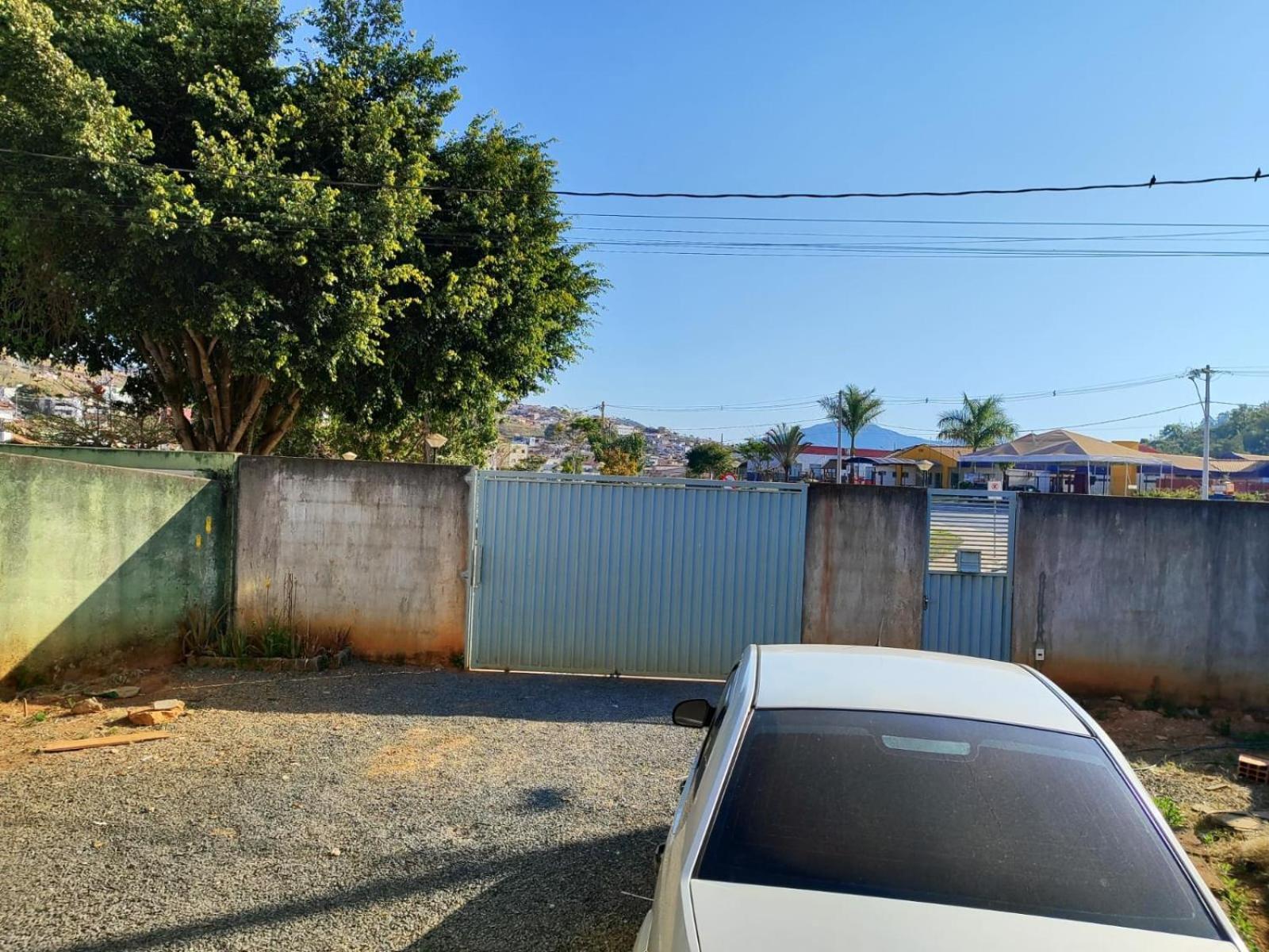 Casa Espacosa Em Frente A Pracinha Capitólio Dış mekan fotoğraf